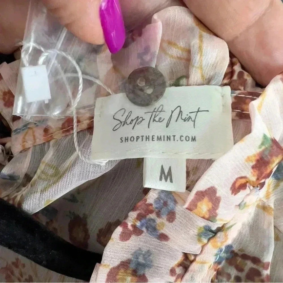 Shop the Mint Making Moves Mauve Pink Floral Print Chiffon Blouse Sz M - Picture 13 of 16